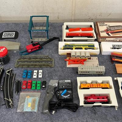Tyco HO Scale Train Set 