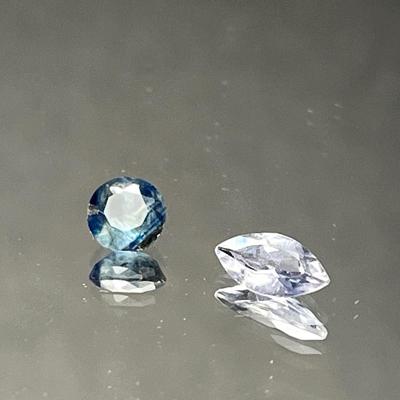 Topaz - Marquise 8x4mm and Round 5mm 0.35 CTTW