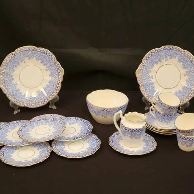 Blue & White Transferware Tea Service with Gilt Trim | Cups, Saucers & Serving Pieces