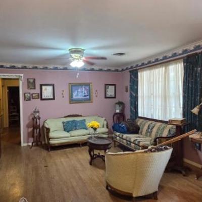 Sale Photo Thumbnail #40