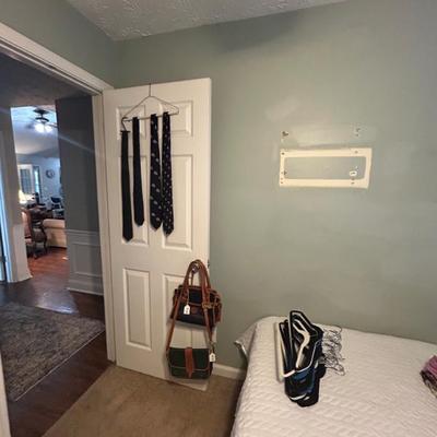 Sale Photo Thumbnail #6