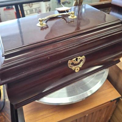 Sale Photo Thumbnail #198