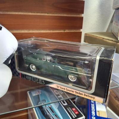 Sale Photo Thumbnail #150