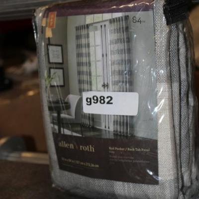 Sale Photo Thumbnail #1018