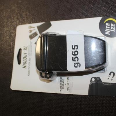 Sale Photo Thumbnail #582