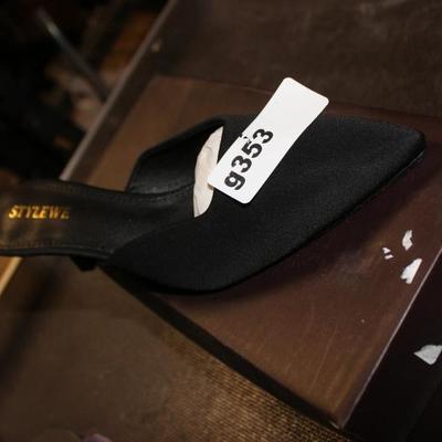 Sale Photo Thumbnail #363