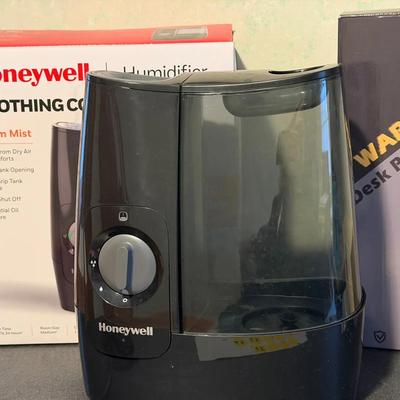 Honeywell Humidifier & Warm Desk Mat 
