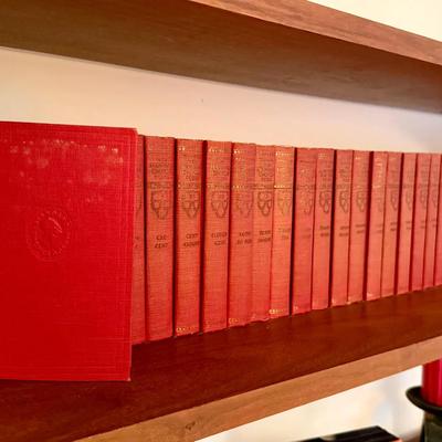 (20) Volumes Funk & Wagnalls “New Standard Encyclopedia of Universal Knowledge” (1931–1934)