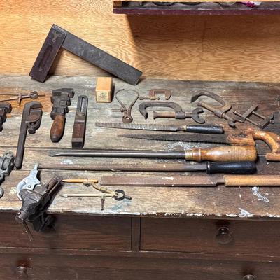 Mix Of Hand Tools Feat - Vice