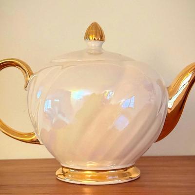 Vintage Ellgreave Pottery Iridescent Teapot with Gold Trim – Burslem, England – 6.5"