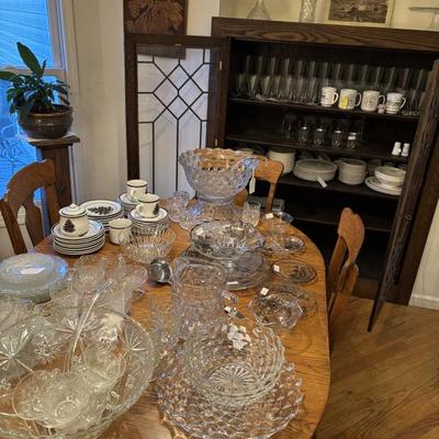 Sale Photo Thumbnail #3: Glassware