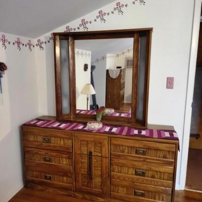 Sale Photo Thumbnail #100