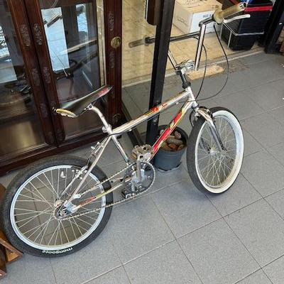 Sale Photo Thumbnail #2