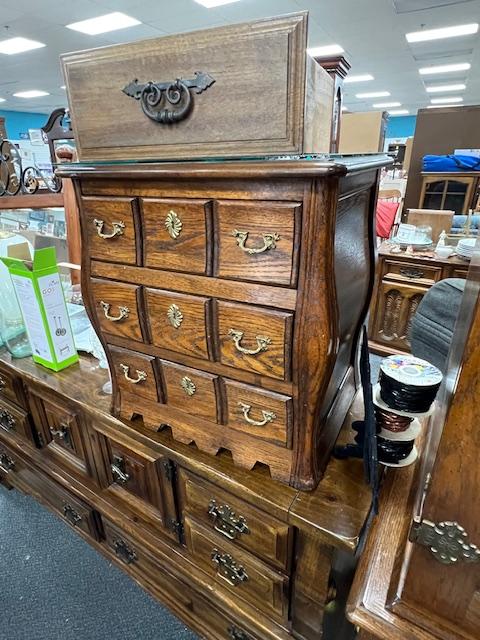 Sale Photo Thumbnail #127