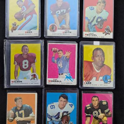 8 Topps 1969 Football Cards