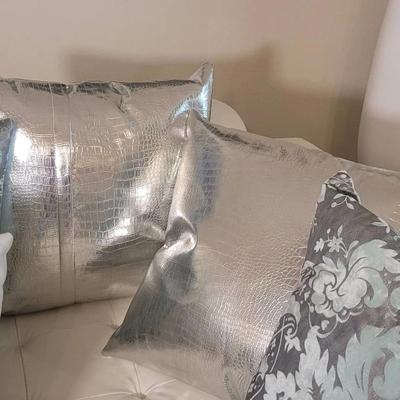 Throw Pillows