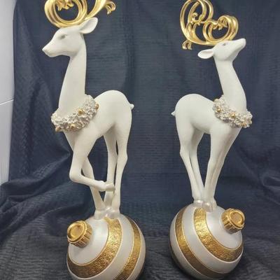 Decorative Holiday Deers #1