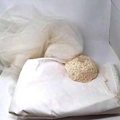 Vintage Wedding Veil & Petticoat