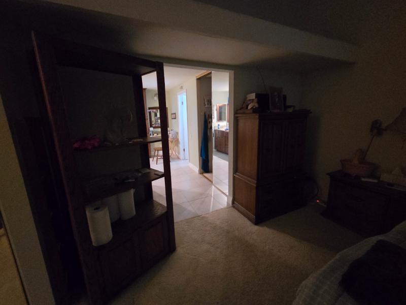 Sale Photo Thumbnail #17