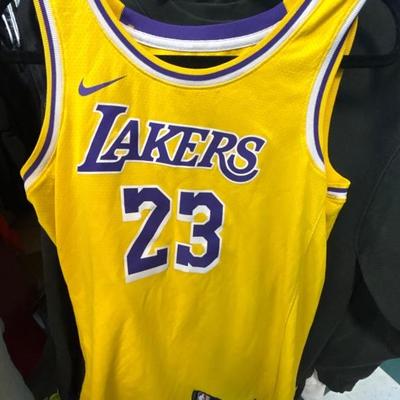 Sale Photo Thumbnail #270