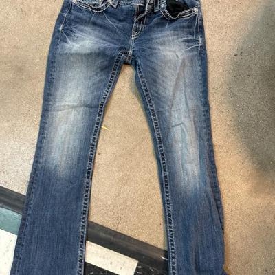 Sale Photo Thumbnail #225