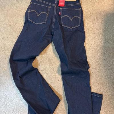 Sale Photo Thumbnail #236