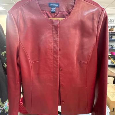 Sale Photo Thumbnail #33