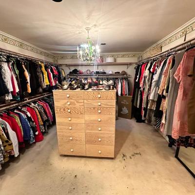 Sale Photo Thumbnail #85