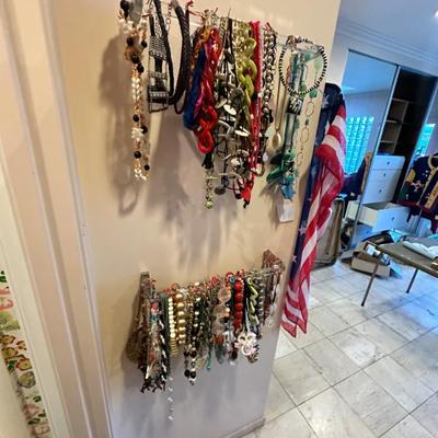 Sale Photo Thumbnail #82