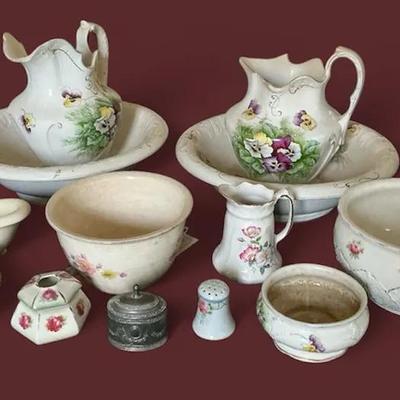 Flora Porcelain & Ceramic Vintage & Antique Decor