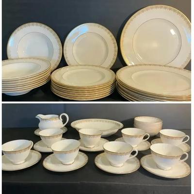 Royal Doulton Bone China Gold Lace Setting For 8 