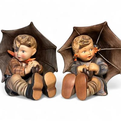 Hummel Umbrella Boy & Girl (8 Inch)