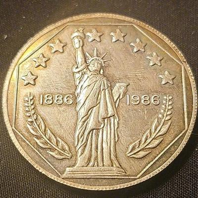 U.S. Mint Statue of Liberty Commemorative Dollar (1986) .999 Silver