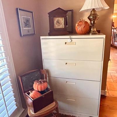 Sale Photo Thumbnail #561