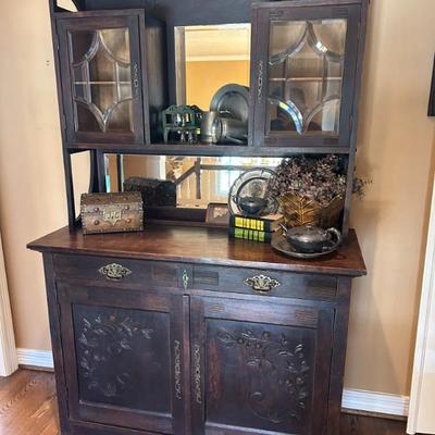 Sale Photo Thumbnail #573