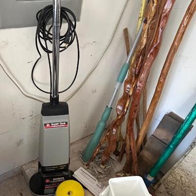 Sale Photo Thumbnail #931