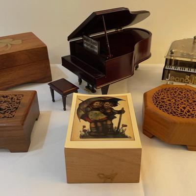 Collection Of 6 Music Boxes