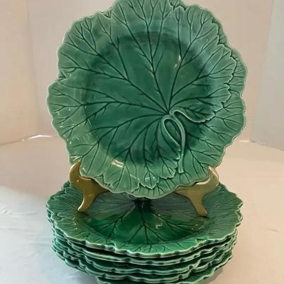 Wedgewood Green Leaf Side Plates (6 Pieces)