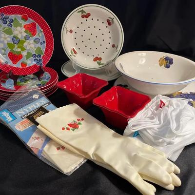 Berry Berry Good Kitchen Collection 