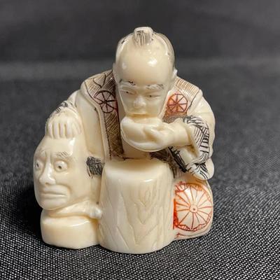 Japanese Netsuke Figurine Man Enjoying A Tea