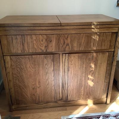 Huntley By Thomasville Oak Serving Buffet