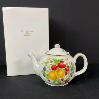 The Lenox Orchard Teapot