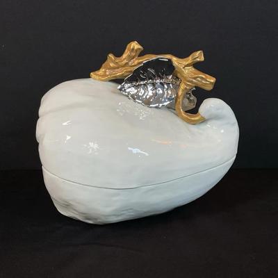 Signed Mangani Gourd Lidded Dish