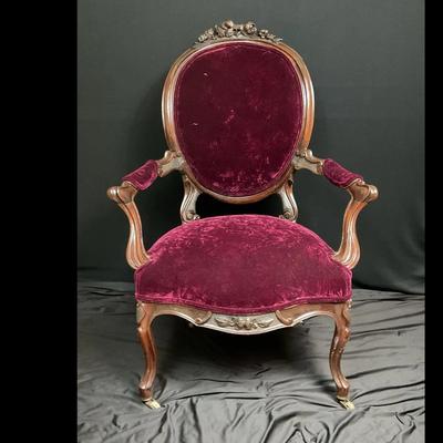 Victorian Style Parlor Arm Chair 