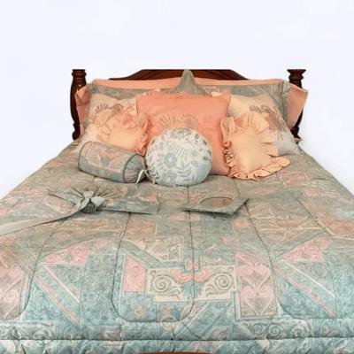  Queen Size Vintage Crown Crafts Bedding Set
