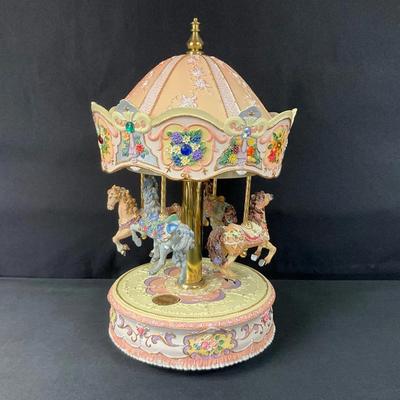 Mudical Animated Carousel