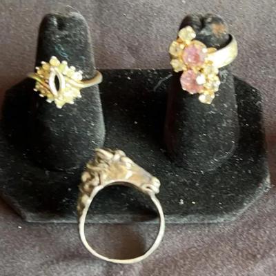 Seven Vintage Rings featuring a horse ring made of 925 silver