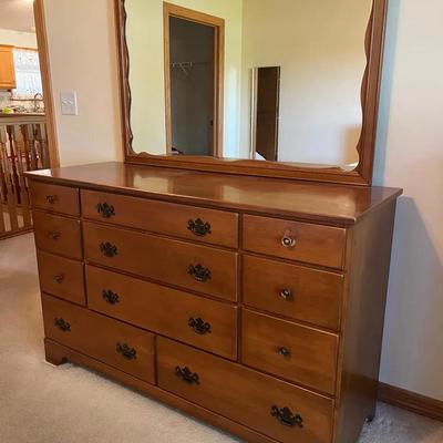 Ethan Allan Lowboy Dresser 