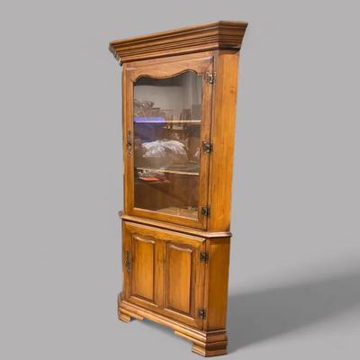 Corner Cabinet 