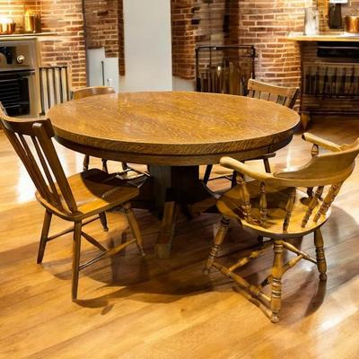 Antique Tiger Oak Dining Table & 4 Chairs 